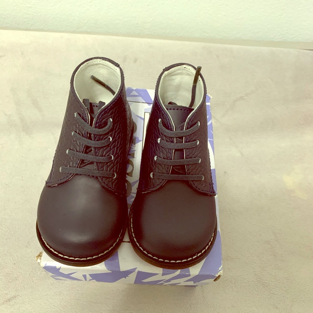 Toddler leather walking shoes
